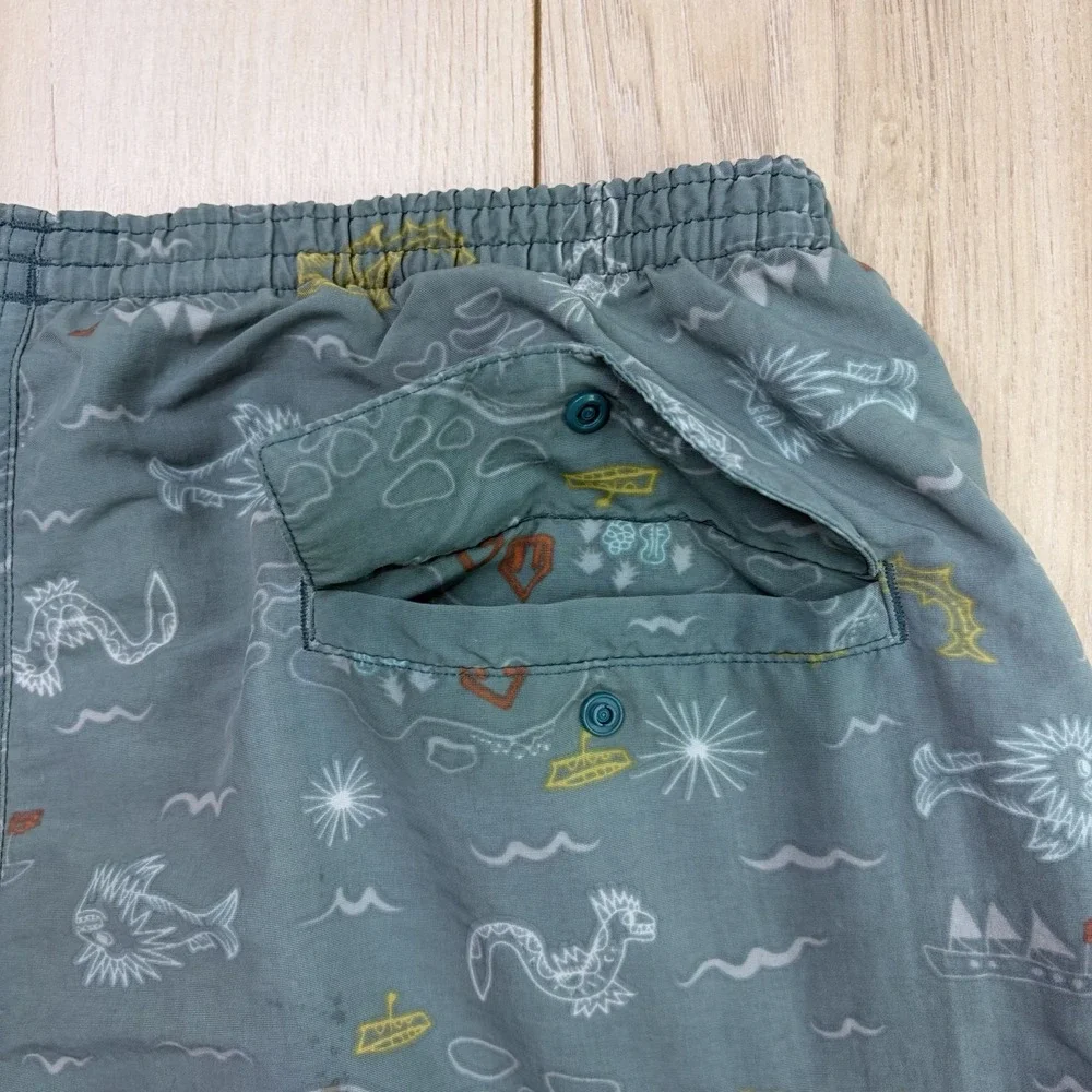 Patagonia Men's Sea Monster Shorts Size Medium Drawstrings Pocket